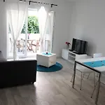 Apartment Plavi&zuti *