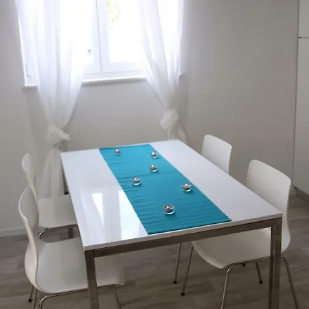 Apartment Plavi&zuti Zaboric