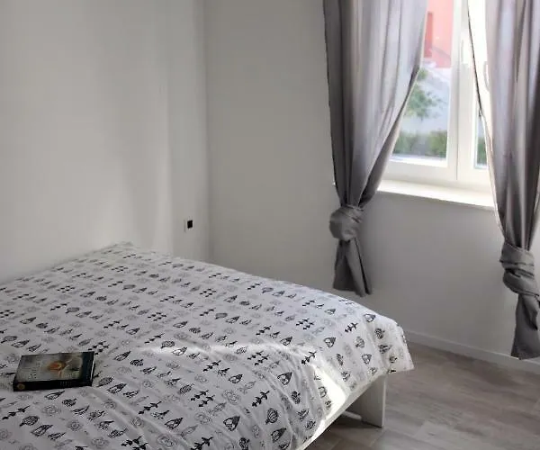 Plavi&zuti Apartman Zaboric